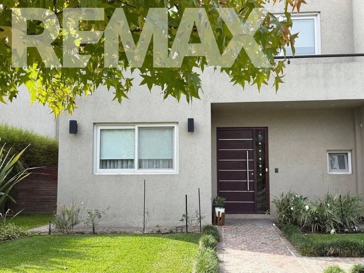 Venta casa 6 Amb con Pileta en Ayres plaza Pilar 3