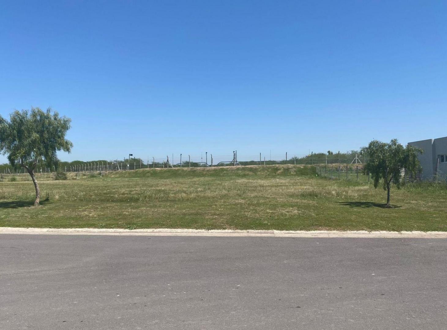 LOTE VENTA AREA 8 PERIMETRAL NOREST SAN SEBASTIAN