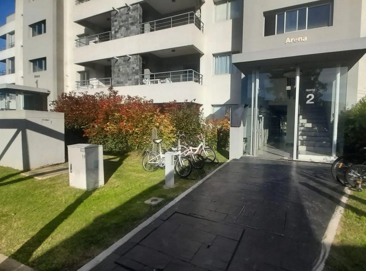 VENTA DEPARTAMENTO 2 AMB CON JARDIN PILAR LAGOON 3