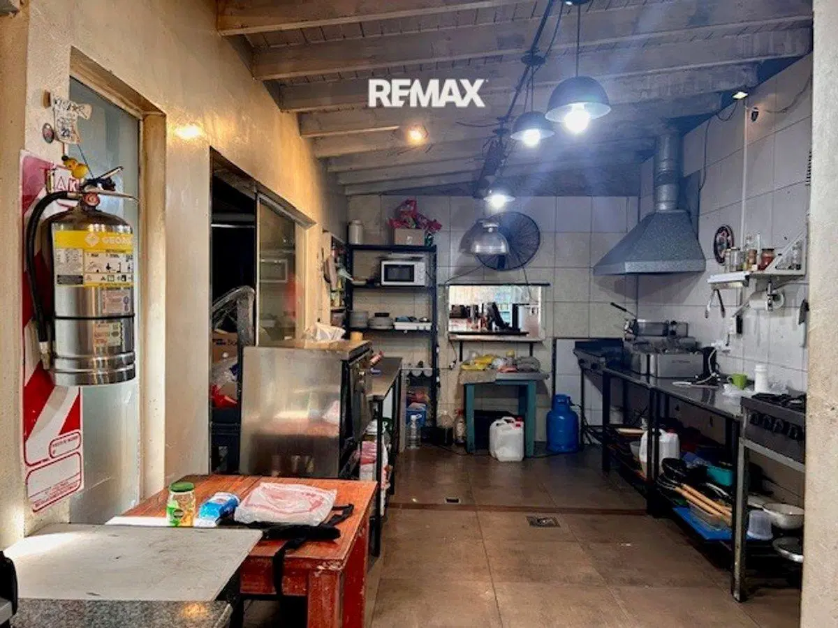 Venta Local Pilar apto gastronómico + otros rubros 5