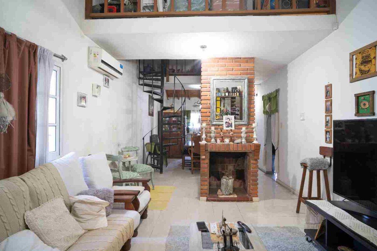 Foto de Casa en Venta Pilar Apto Crédito 3 amb. altillo, imagen 3