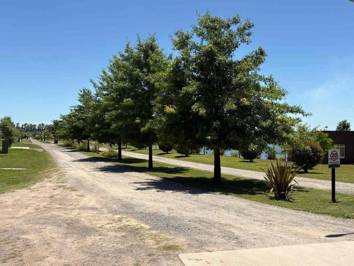 Venta Lote Barrio Los Juncos Luján. 5