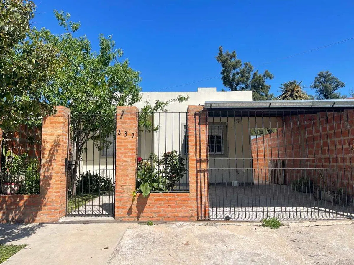 VENTA CASA 3 AMB 2 BAÑOS COCHERA ASTOLFI PILAR 4