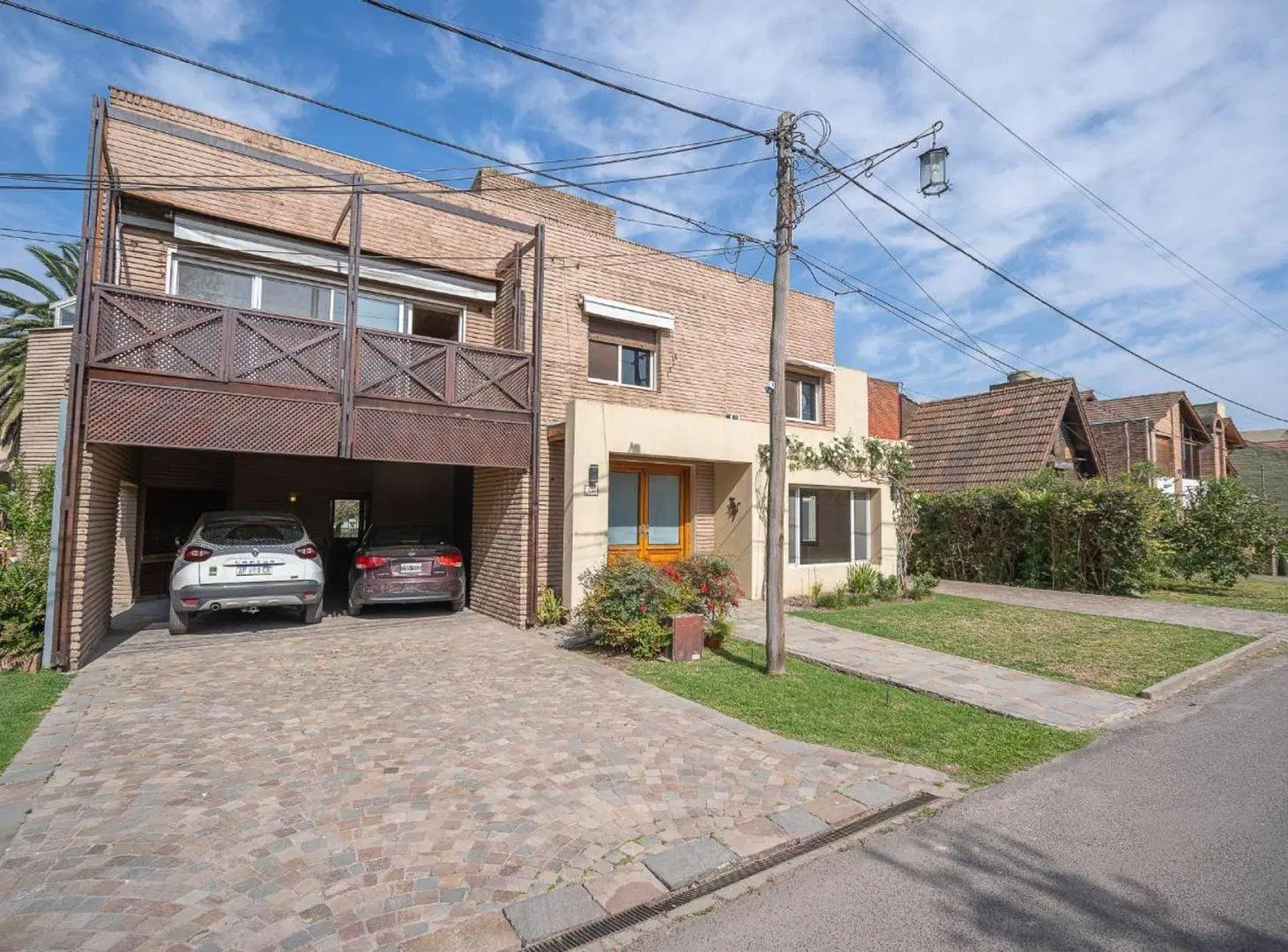 Venta casa con ascensor S. M. Ghiso 3 dor+dep serv 2