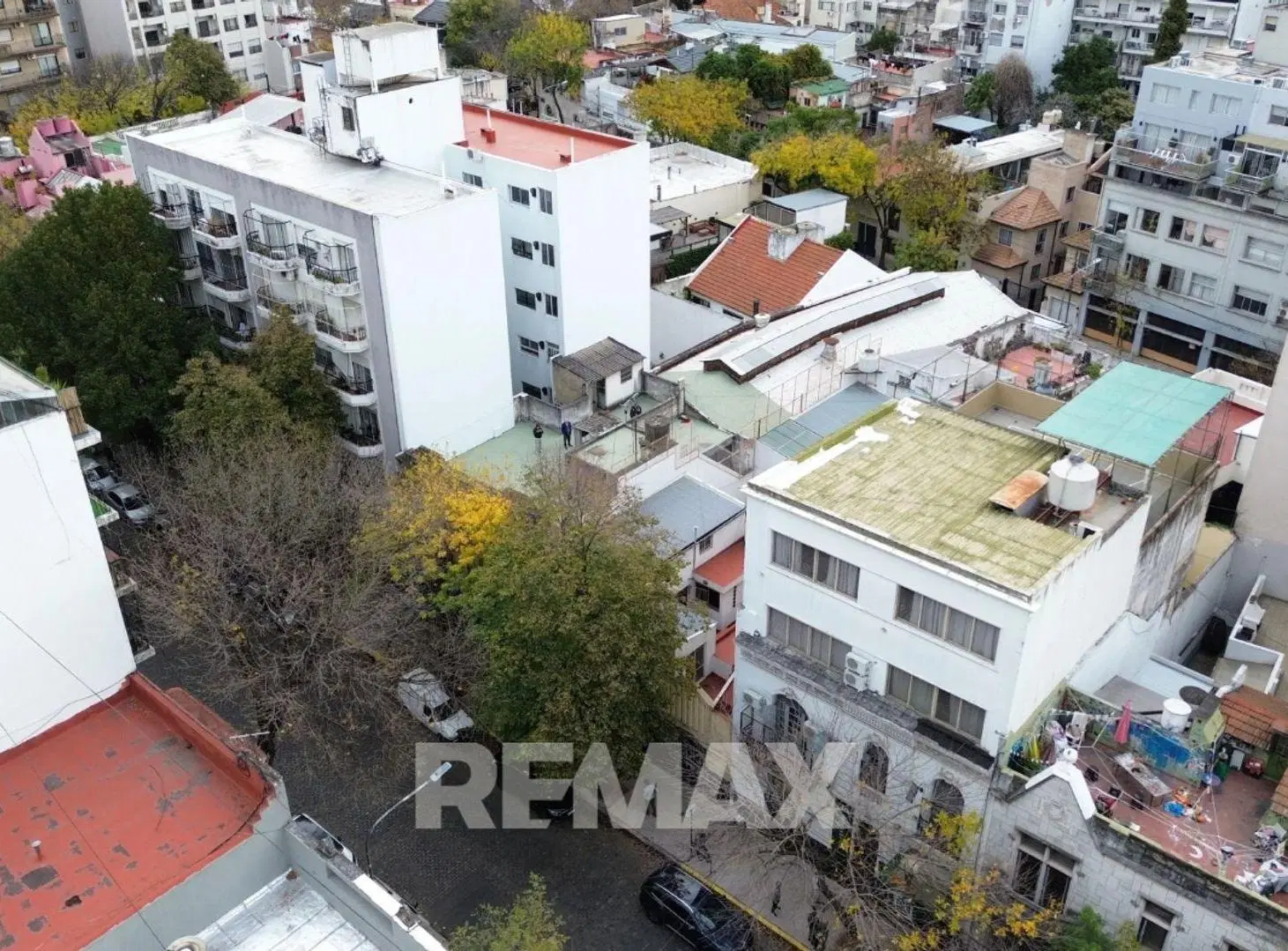 Venta desarrollo/uso mixto en Caballito local+viv 2