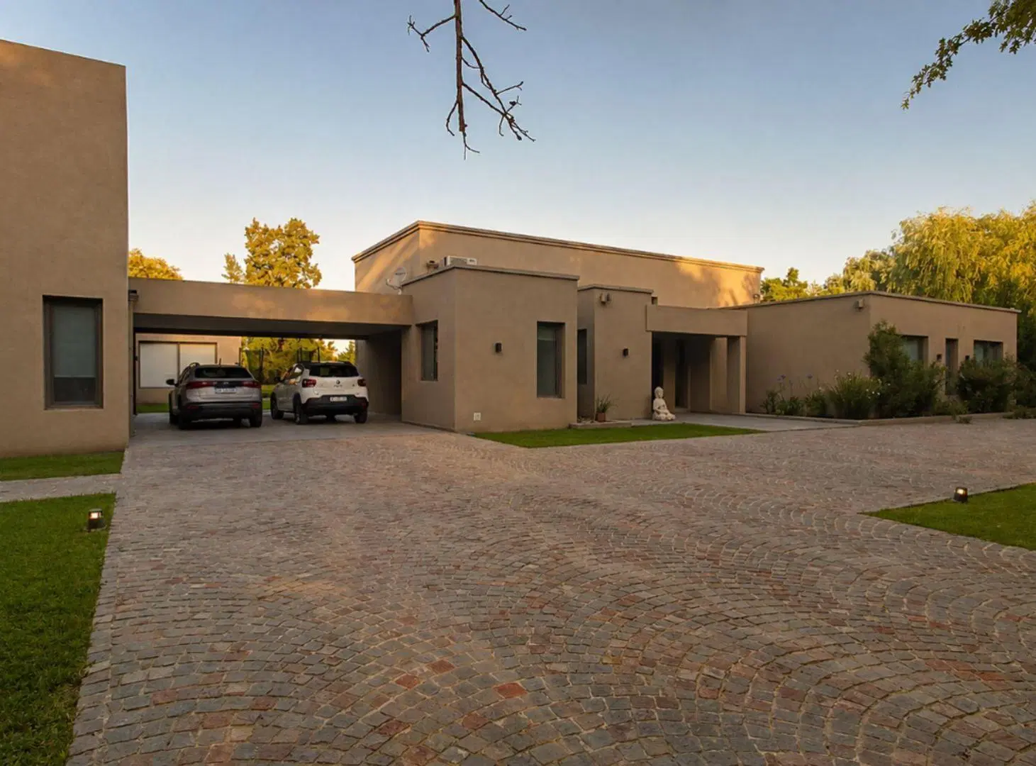 VENTA Chacra moderna de categoría  522 m² 7000 m² 2