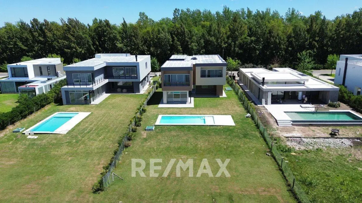 Casa venta B°nautico San Juan al rio Lujan-Tigre 3