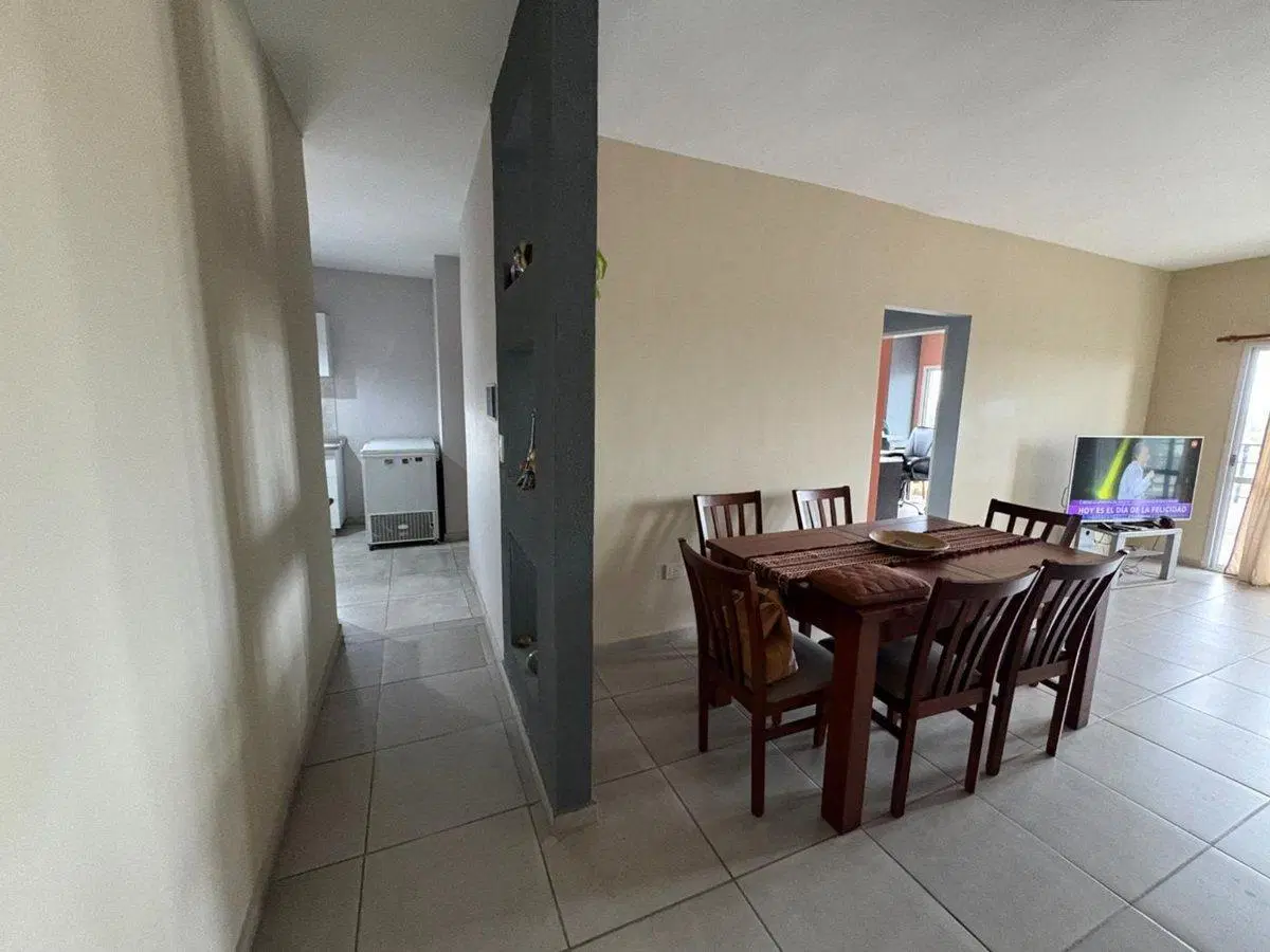 VENTA 4 AMBIENTES CON BALCON PISO ALTO EN PILAR 2