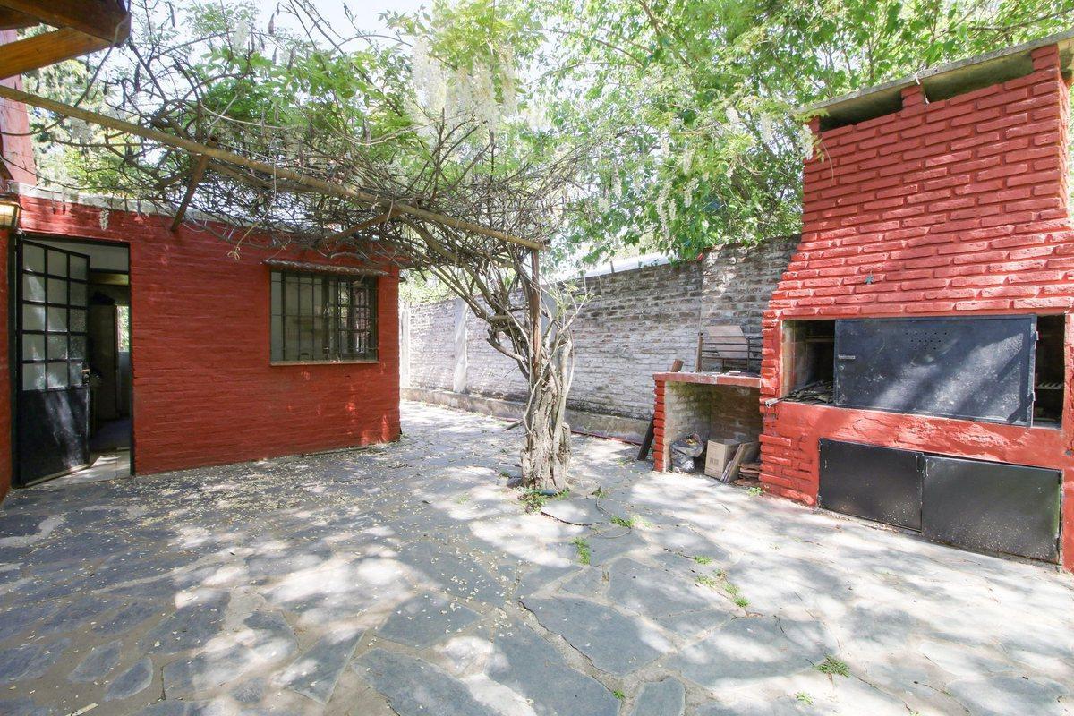 Foto de VENTA CASA QUINTA 5 AMB CON PILETA, imagen 4