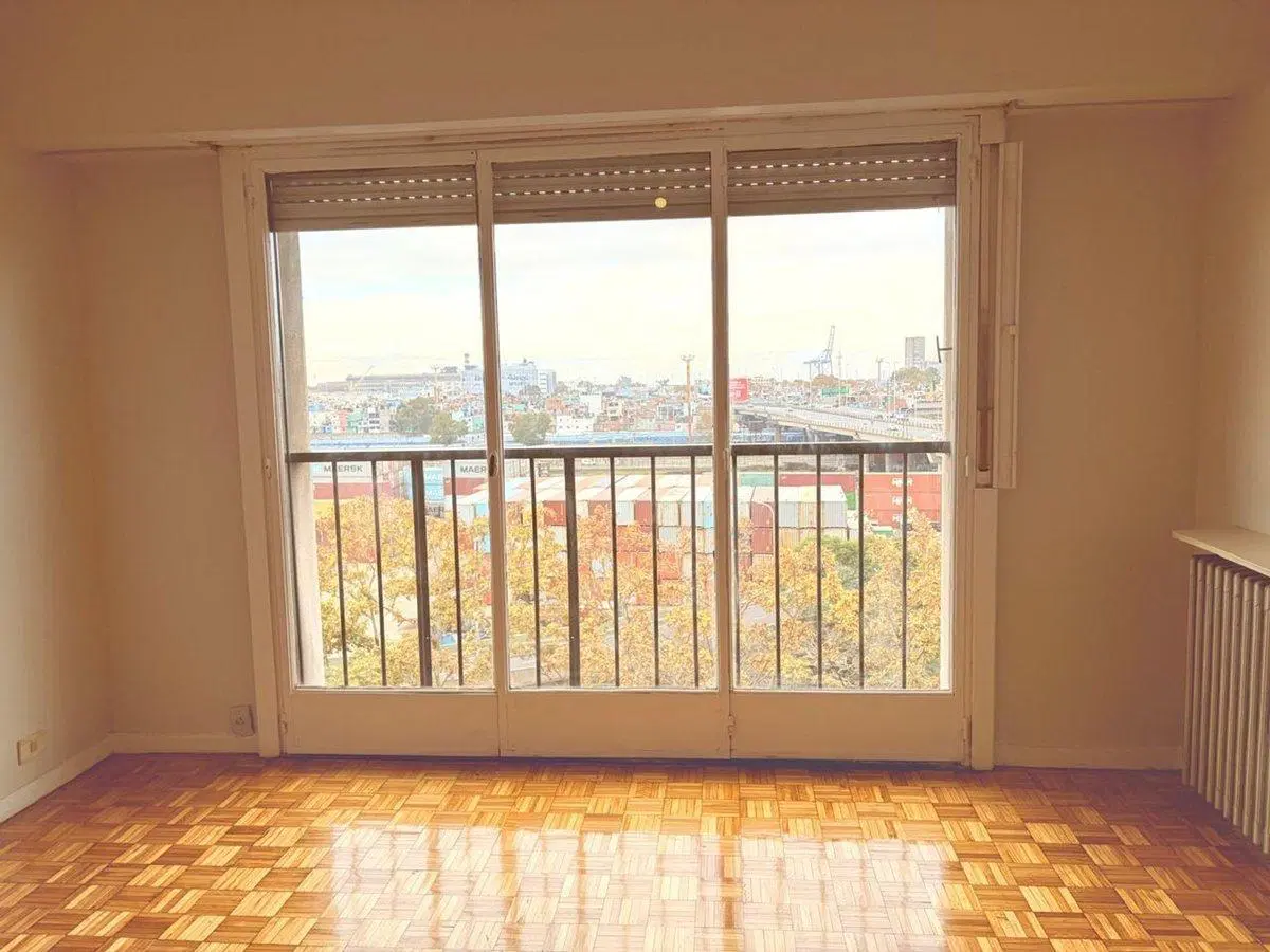 Dpto. 3 amb. en venta piso alto Avda. Libertador 2
