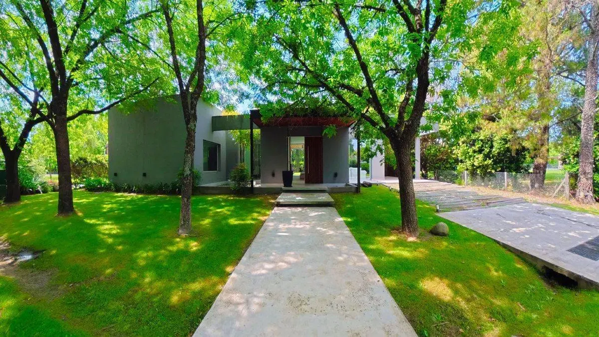 VENTA CASA 4 AMB 1 PLANTA C/PILETA CARMEL CC PILAR 2