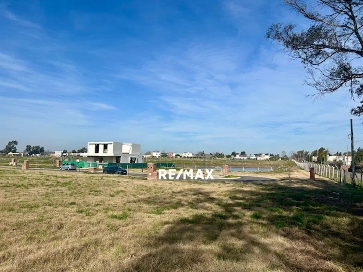 Lote Venta Santa Sofía apto para construir 4