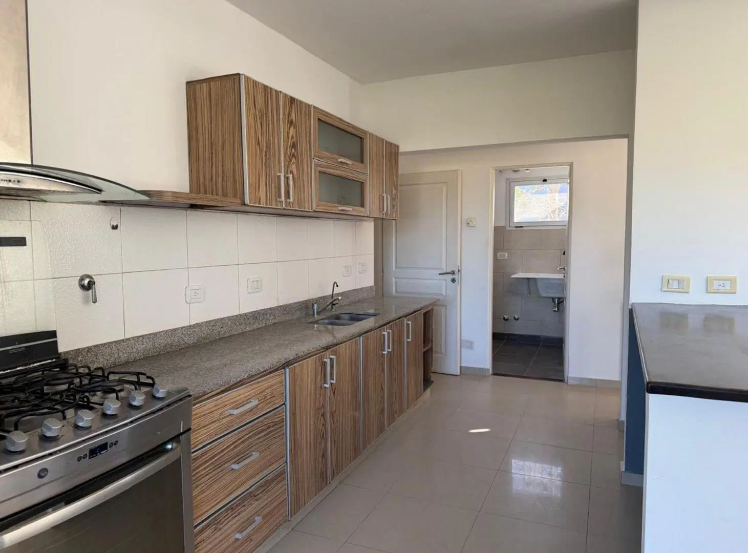 VENTA CASA 6 AMB /PILETA B° SAN MARCOS VILLANUEVA 5