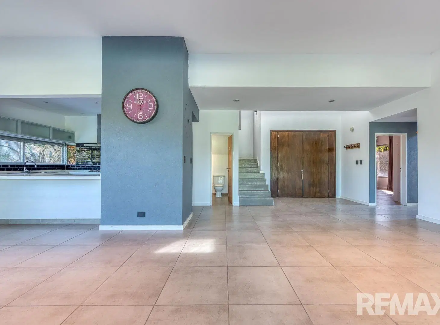 VENTA CASA 6 AMB  JARDIN Y PILETA MANZANARES CHICO 4