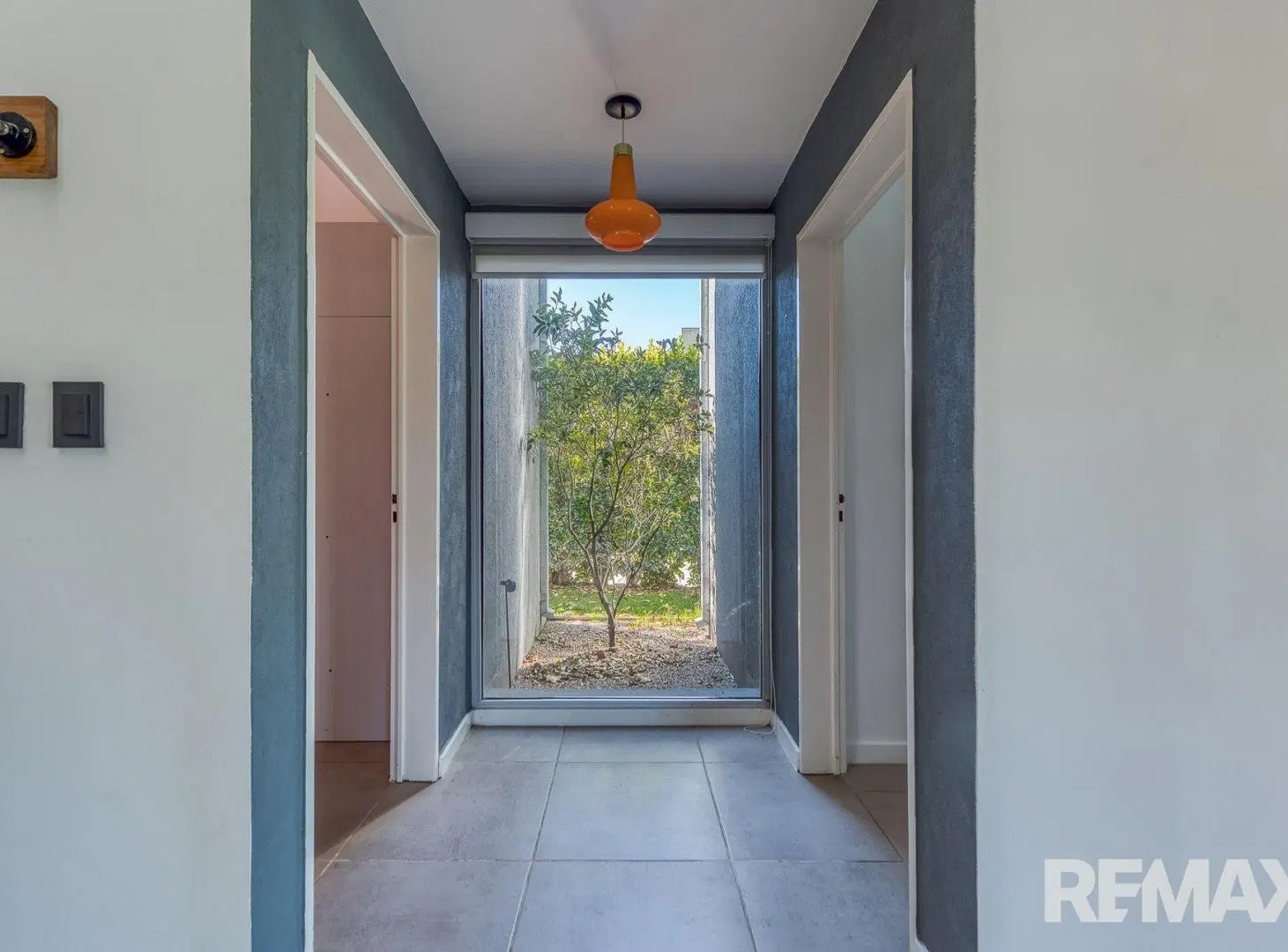 VENTA CASA 6 AMB  JARDIN Y PILETA MANZANARES CHICO 8