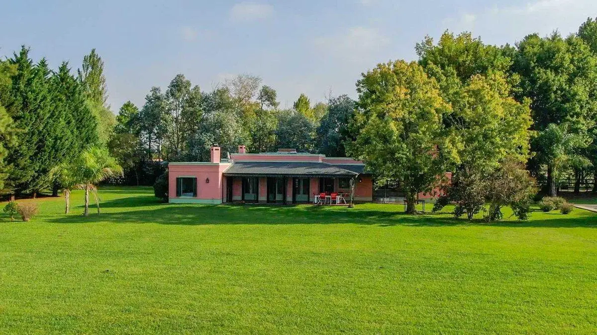 VENTA CASA AMOBLADA 2 LOTES HARAS EL MALACATE 3