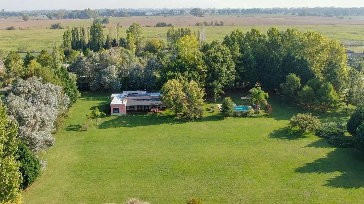VENTA CASA AMOBLADA 2 LOTES HARAS EL MALACATE 5