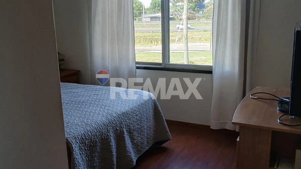 VENTA 2 DEPARTAMENTOS + LOCAL COMERCIAL EN CAMPANA 4