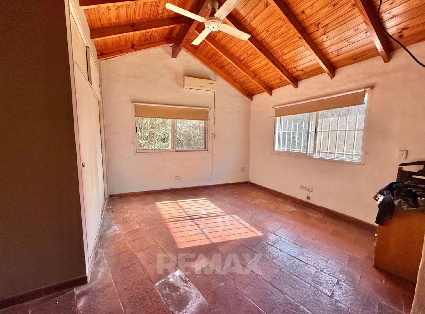 Foto de CASA EN VENTA PARQUE SAKURA APTA CRÉDITO - 2 LOTES, imagen 4