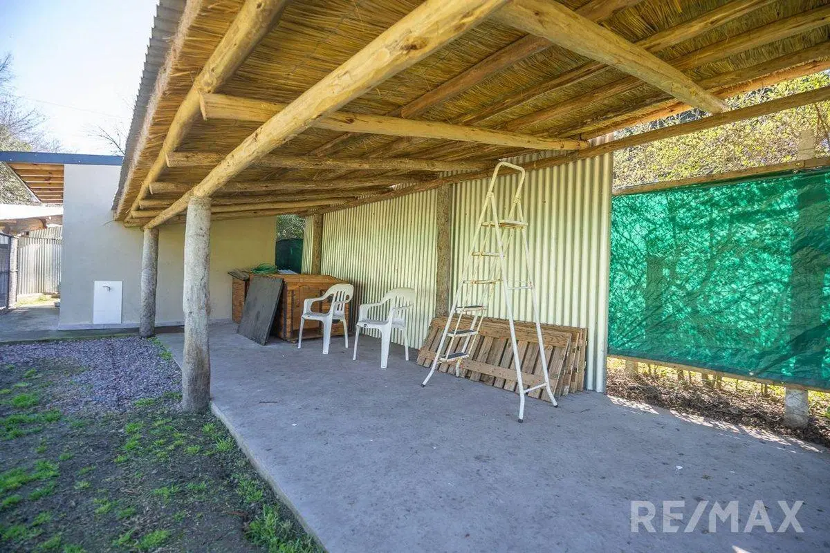 Venta Lote en Barrio Robles de Monarca 8