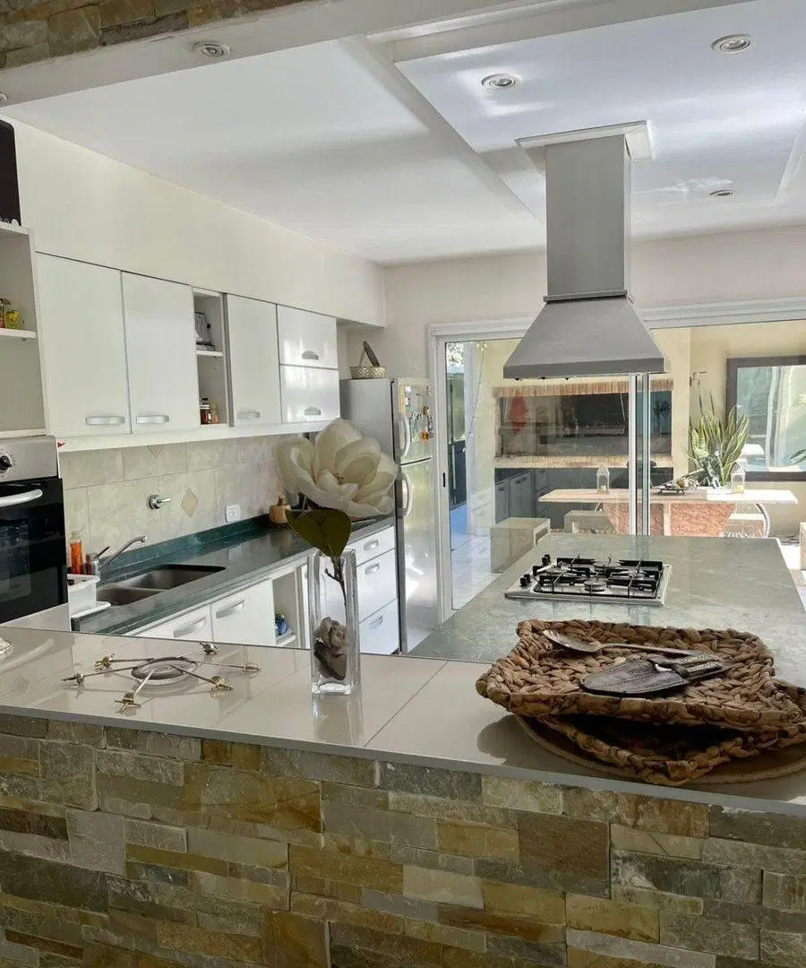 Alquiler casa  El Portillo ,suite en PB ,Pilar 5