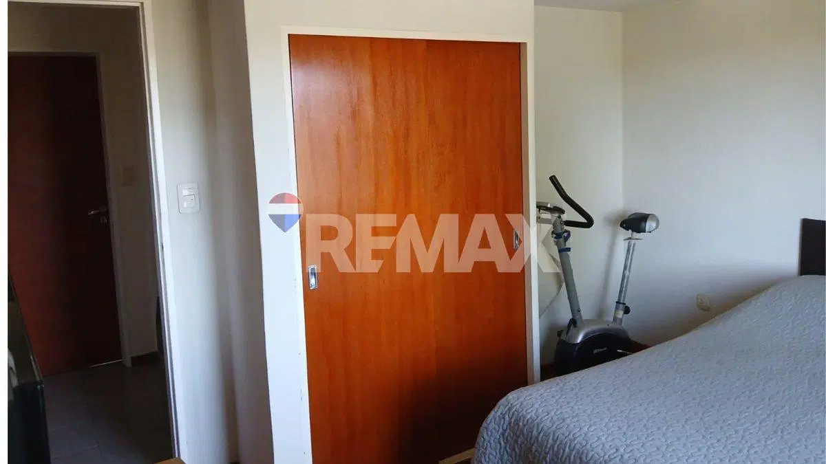 VENTA LOCAL COMERCIAL + 2 DEPTOS  EN BLOCK CAMPANA 3