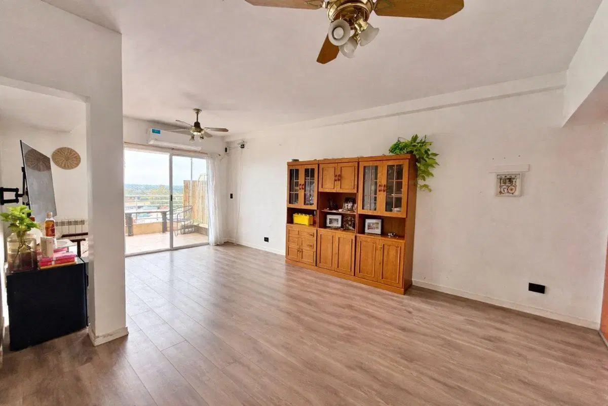 Venta depto duplex 4 amb- cochera Pilar  A.credito 5
