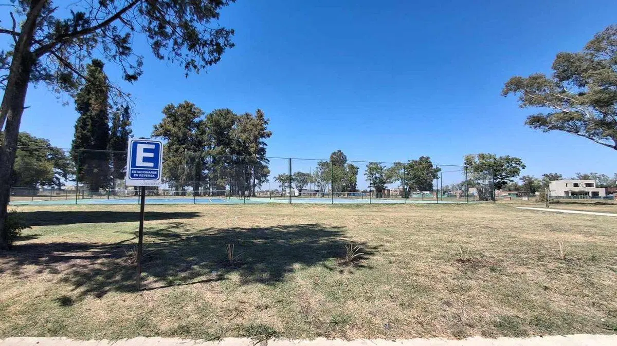LOTE EN BARRIO SANTA SOFIA - PILAR DEL ESTE 8