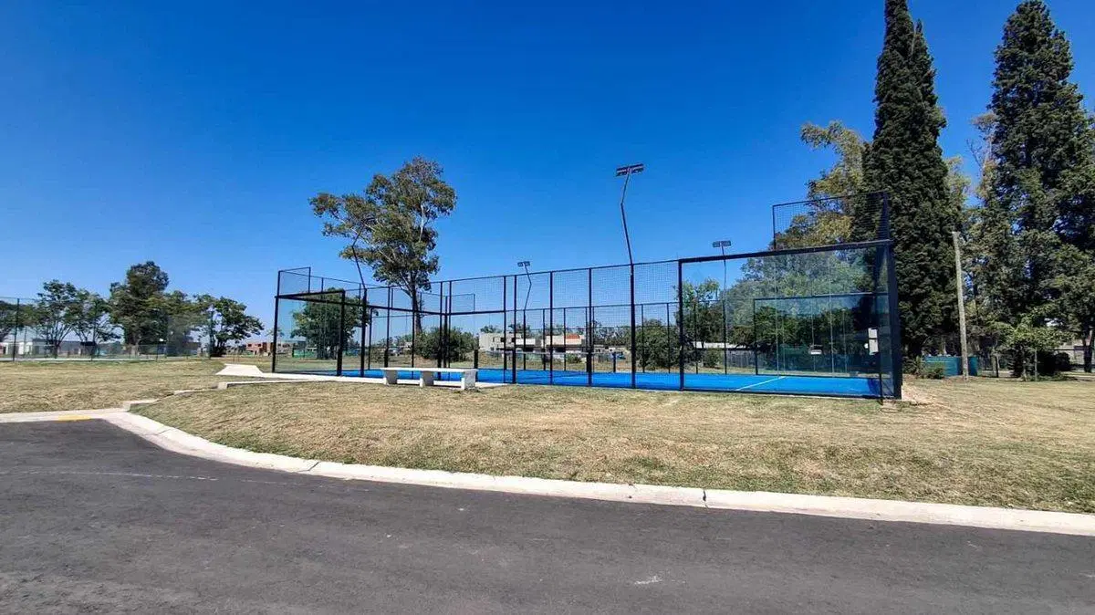 LOTE EN VENTA EN B° SANTA SOFIA (PILAR DEL ESTE) 5