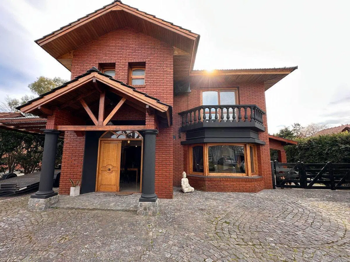 CASA EN VENTA 5 AMBIENTES LA CAMPIÑA, PILAR 3