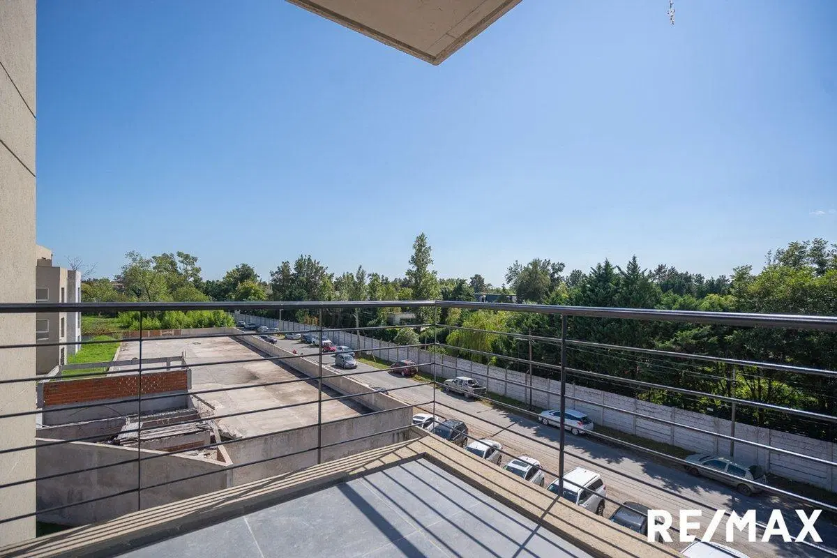 Venta Pilar km46 Depto 3 amb-cochera-balcon parri 5