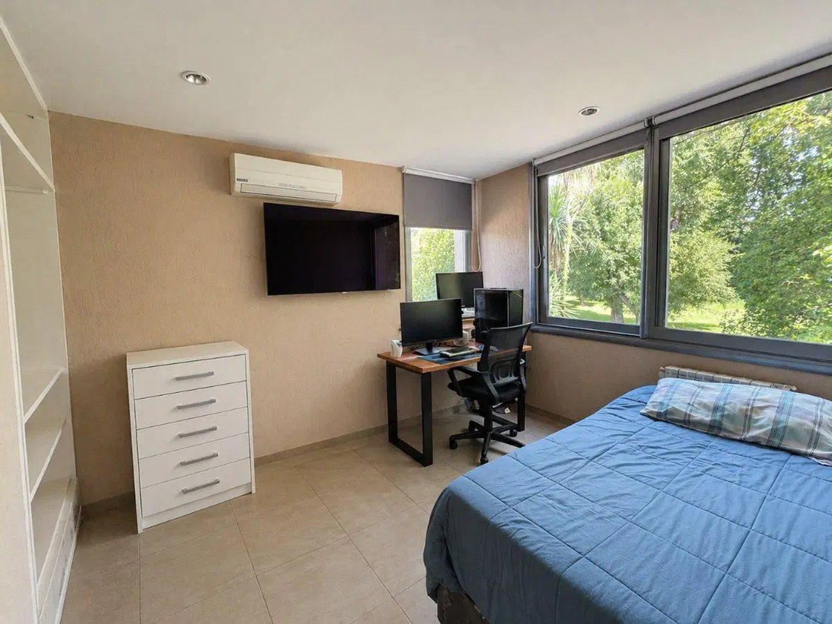 Venta Casa moderna en Country Los Alamos Pilar 8