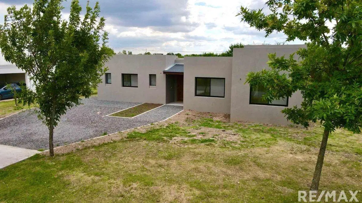 Venta casa a estrenar en Altos de Manzanares 3