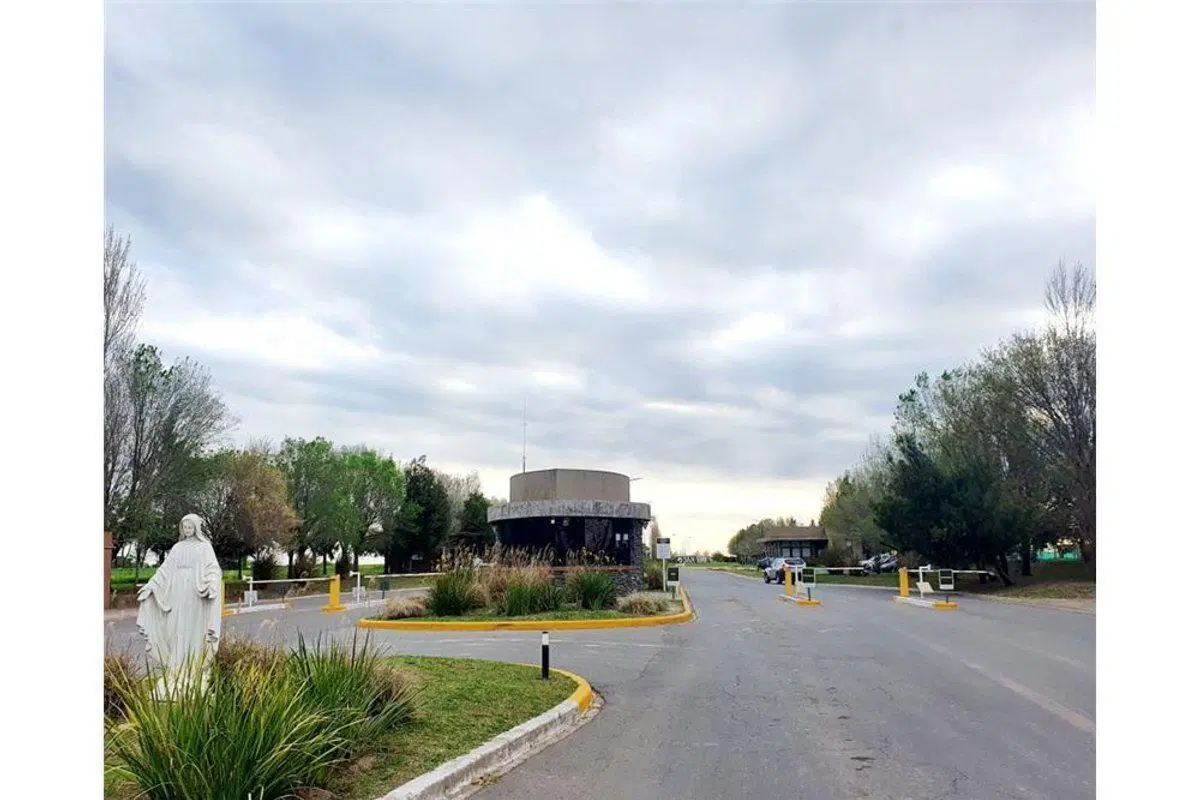 Venta lote al agua, 923ms, B°San Sebastián,único! 5
