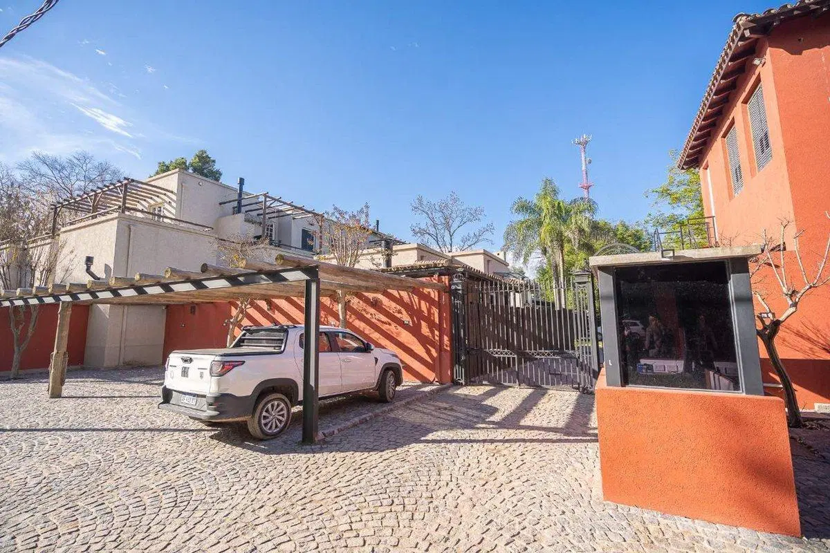 VENTA DEPTO 2 AMB CON JARDIN EN PB FINANCIADO POZO 4