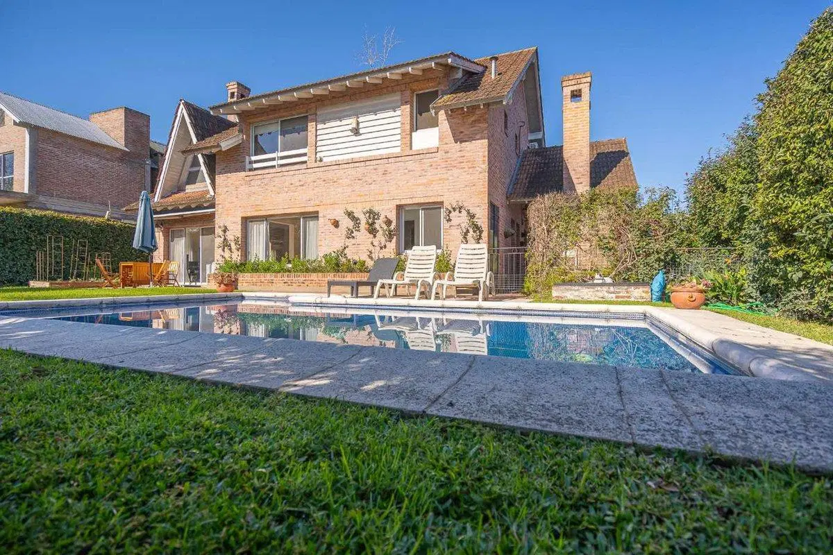 Casa Venta 3 dorm y family  La Delfina Pilar 3