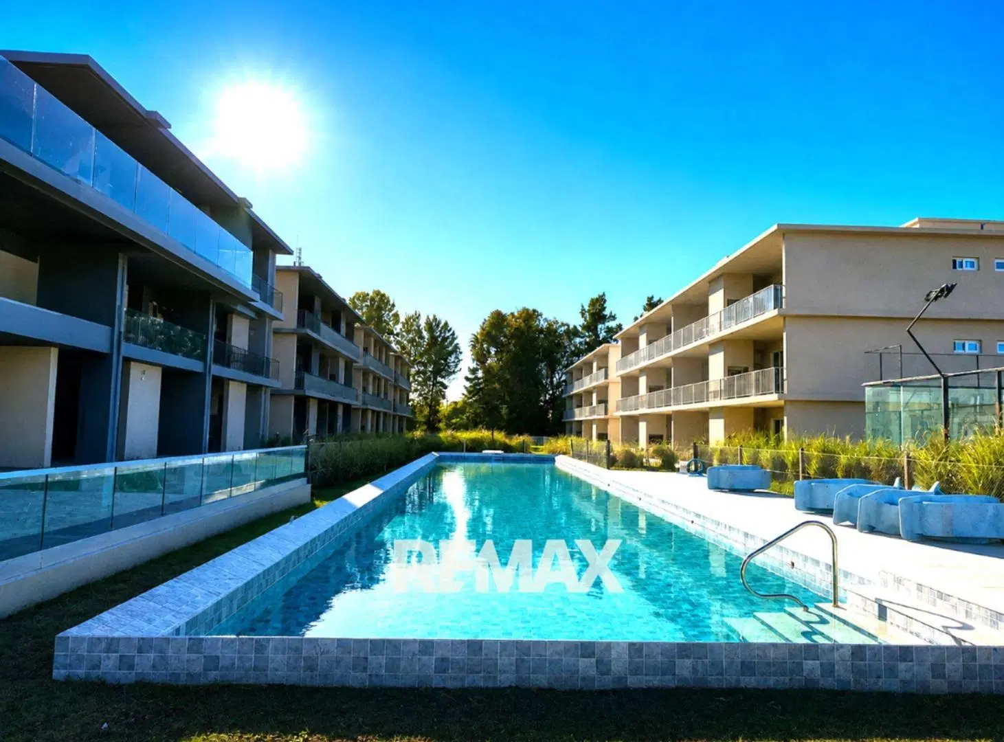 VENTA DEPARTAMENTO MONOAMBIENTE C/JARDIN EN PILAR 4