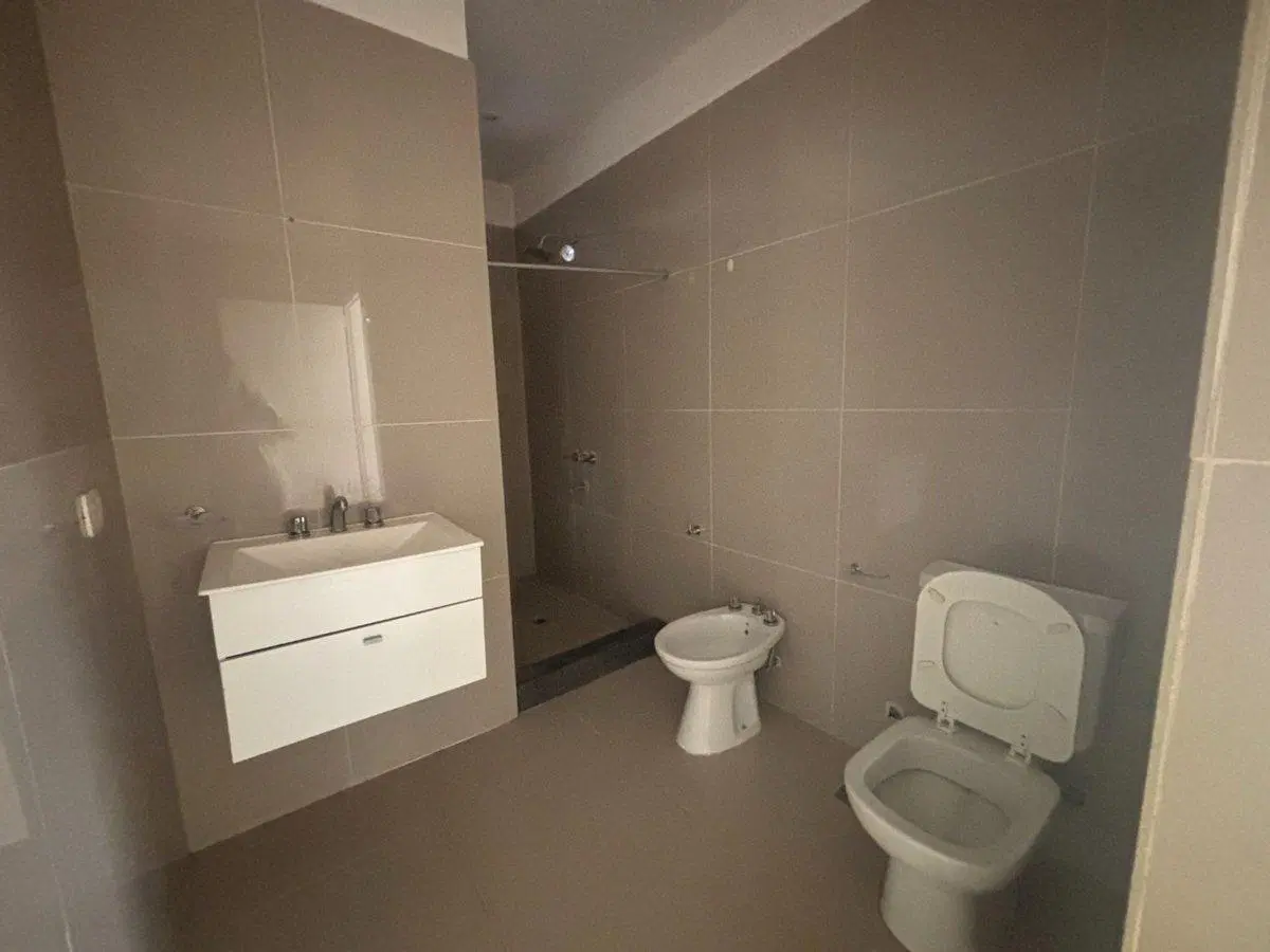 VENTA DUPLEX 3 AMB COCHERA DE VICENZO PILAR 8