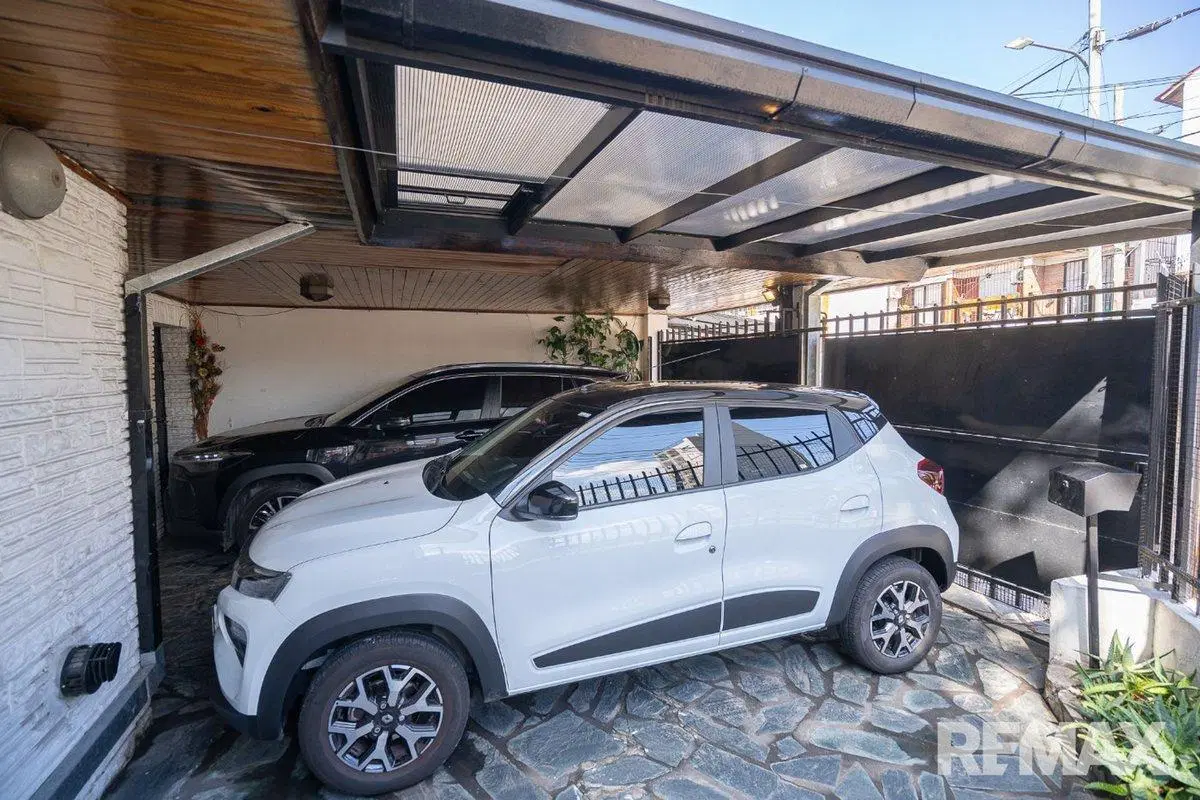 Casa 4 Amb Caseros Centro Doble Cochera Apto créd. 8
