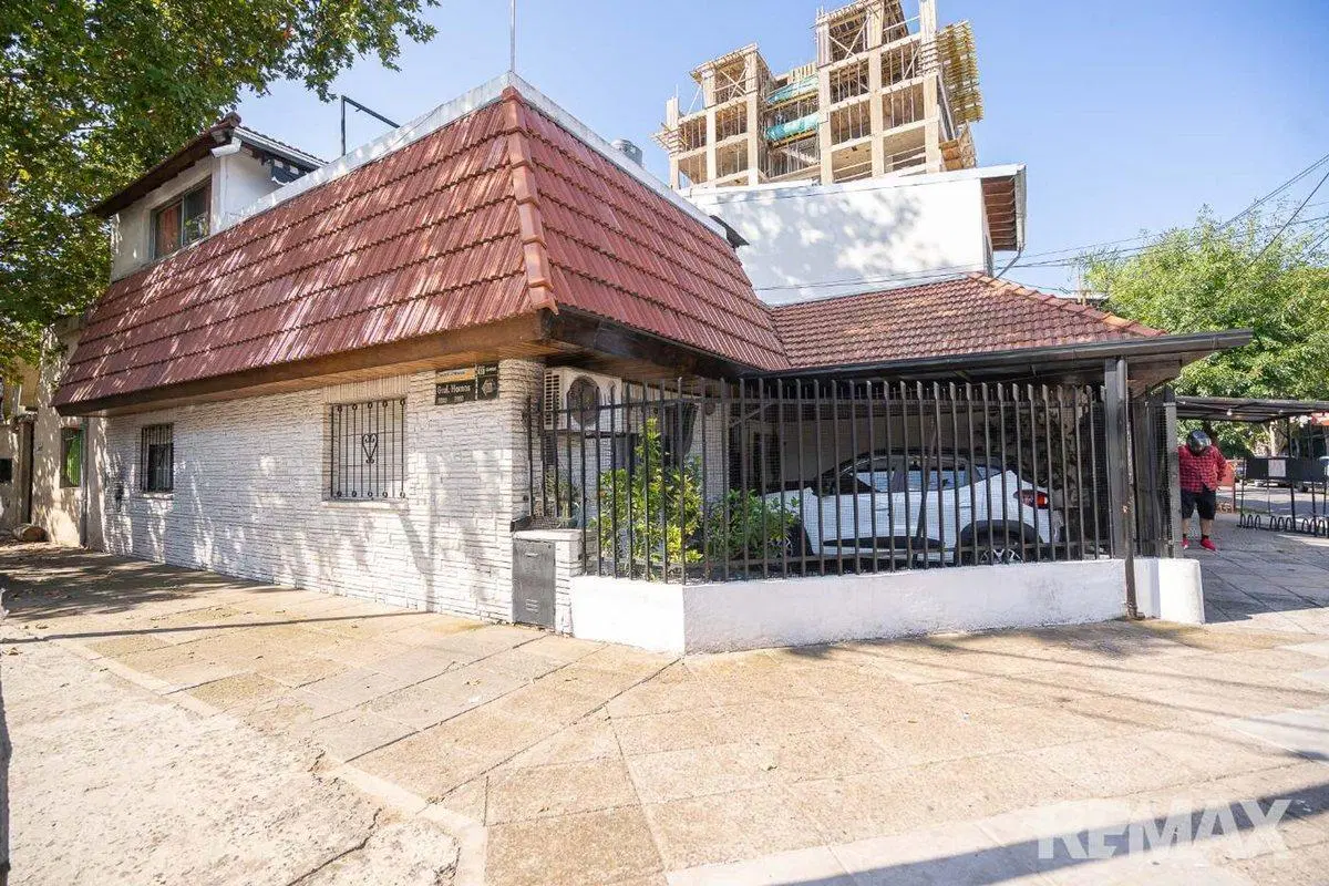Casa 4 Amb Caseros Centro Doble Cochera Apto créd. 3