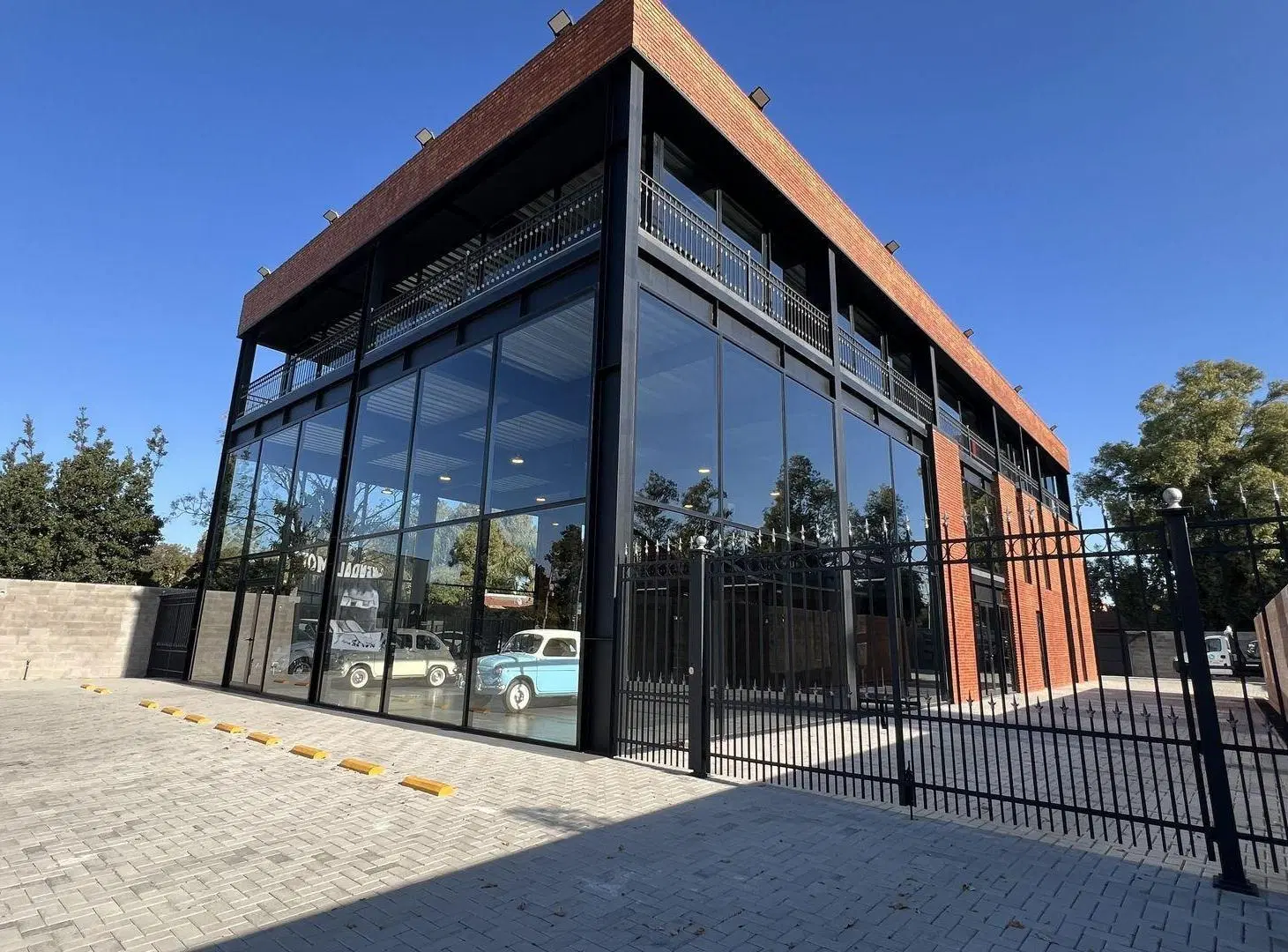 Alquiler edificio premium 2500m Pana-Pilar-Km39.5 2