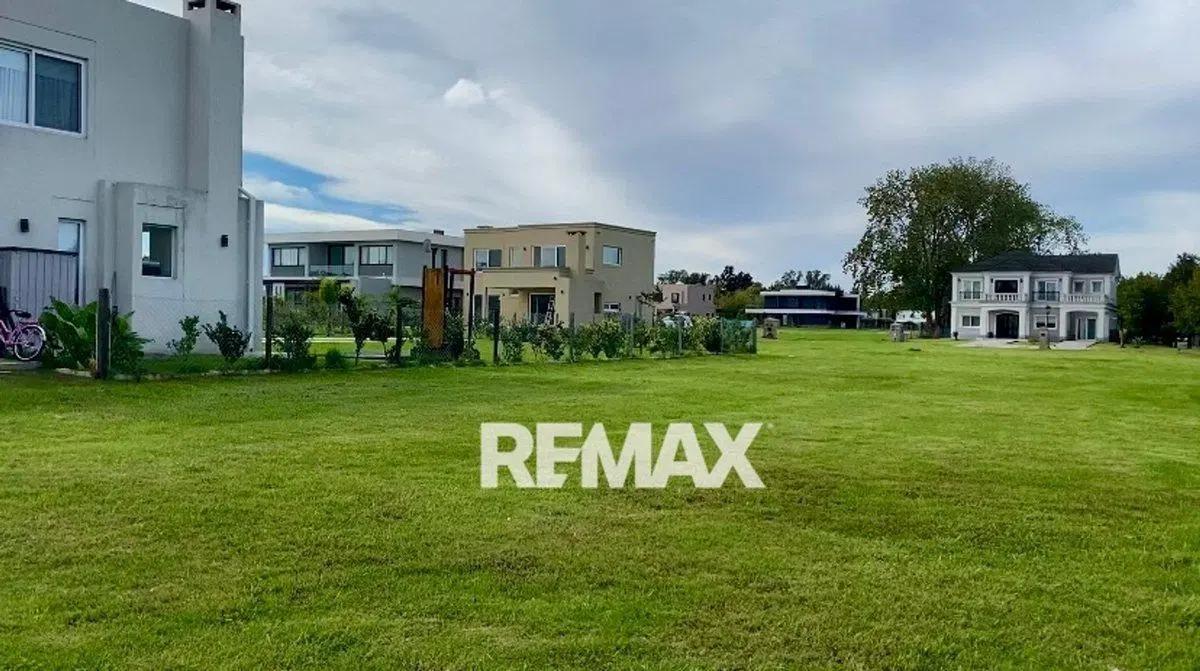 VENTA LOTE CENTRAL Bª CHATEAU PILAR 3