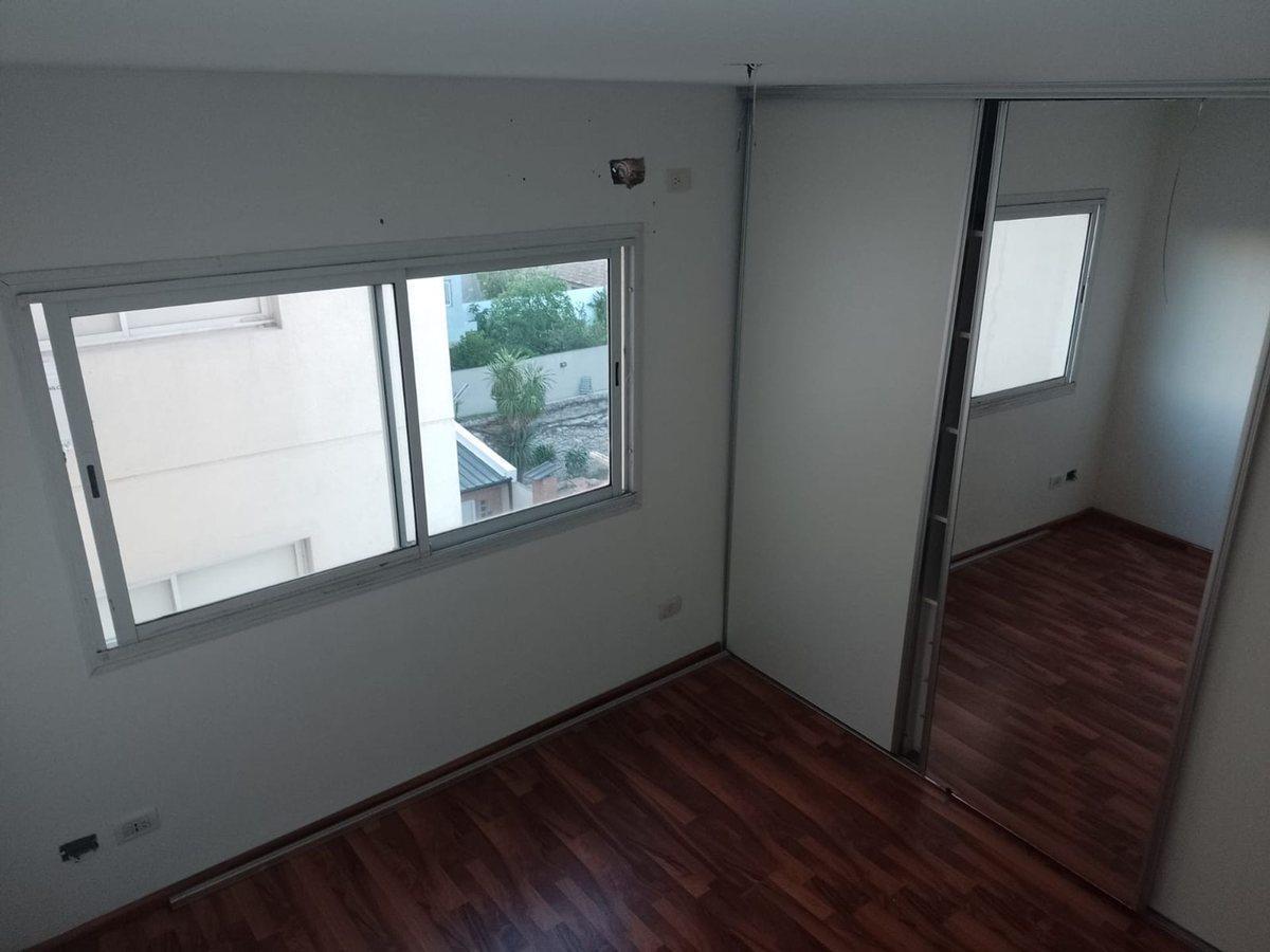 Foto de VENTA DEPARTAMENTO 2 AMB CON COCHERA, STOS LUGARES, imagen 5