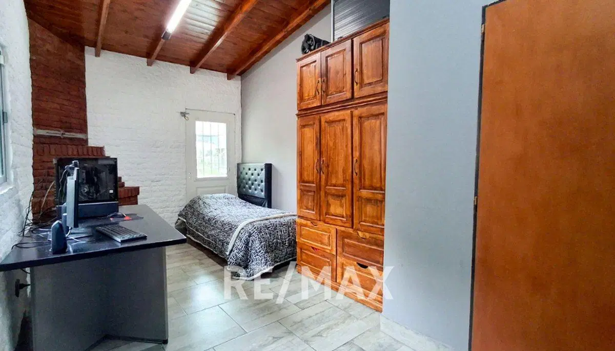 Venta casa del viso,3 dorm. pileta cancha de padle 8