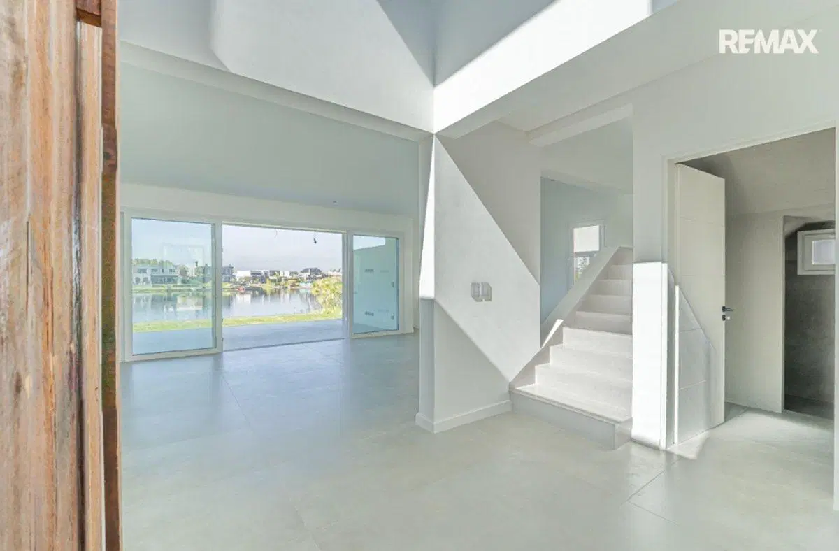 VENTA CASA A ESTRENAR S LA LAGUNA BO SANTA ANA 5