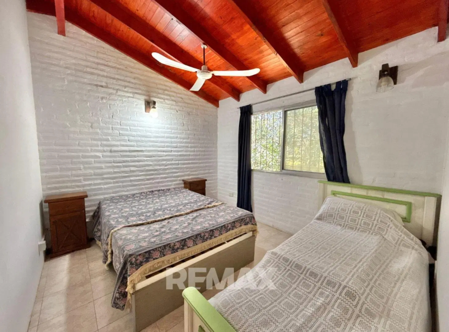 VENTA CASA 4 AMB PARQUE EXALTACION DE LA CRUZ 4