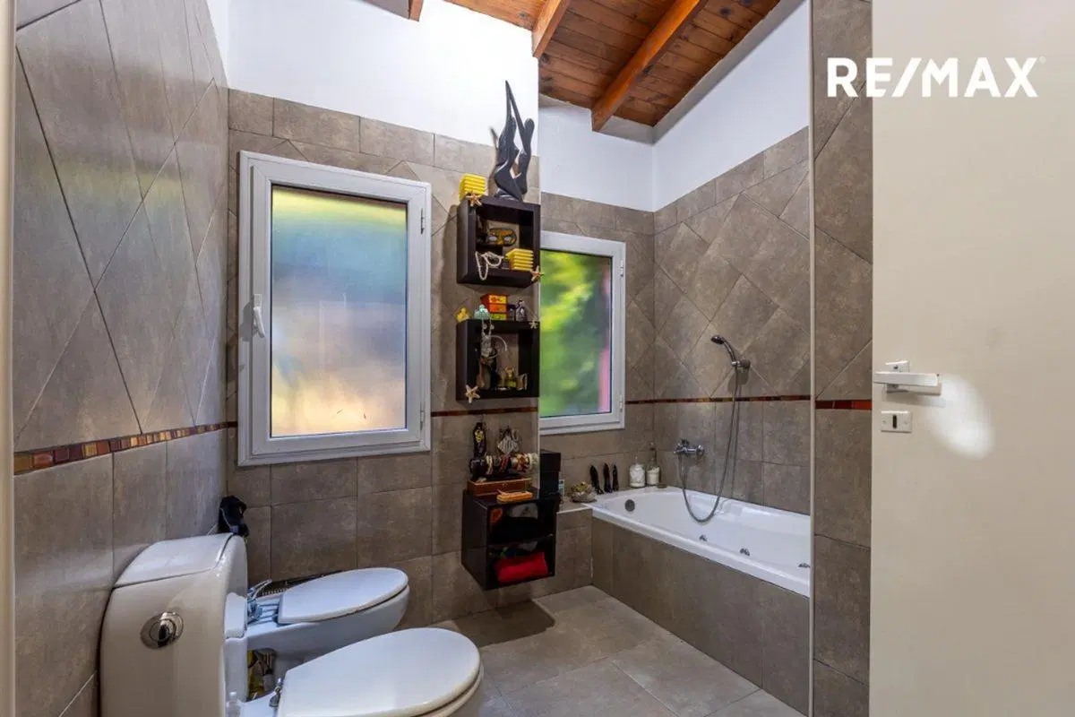 Venta casa Las Liebres 1 planta ,  pileta, km 38 5