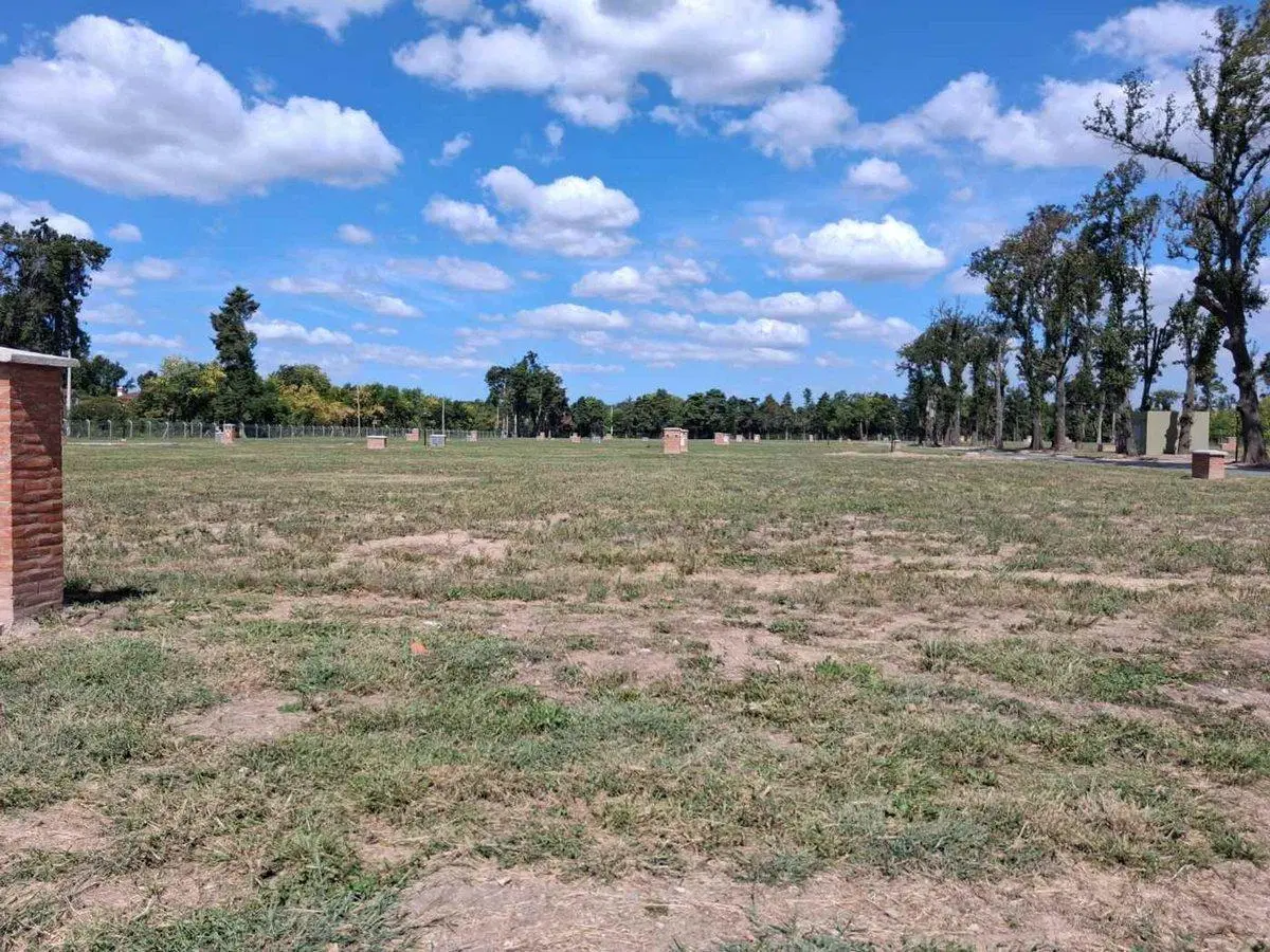 LOTE VENTA BARRIO LA ESTELA PILAR-FINANCIA 50% 8