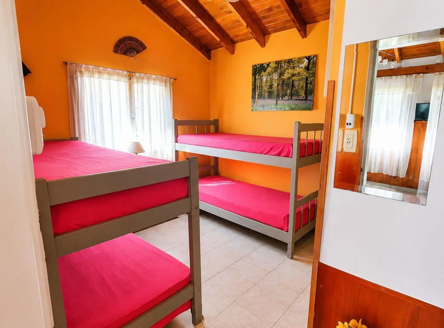 VENTA CASA PARQUE Y PILETA PARQUE EXALTACIÓN. 3