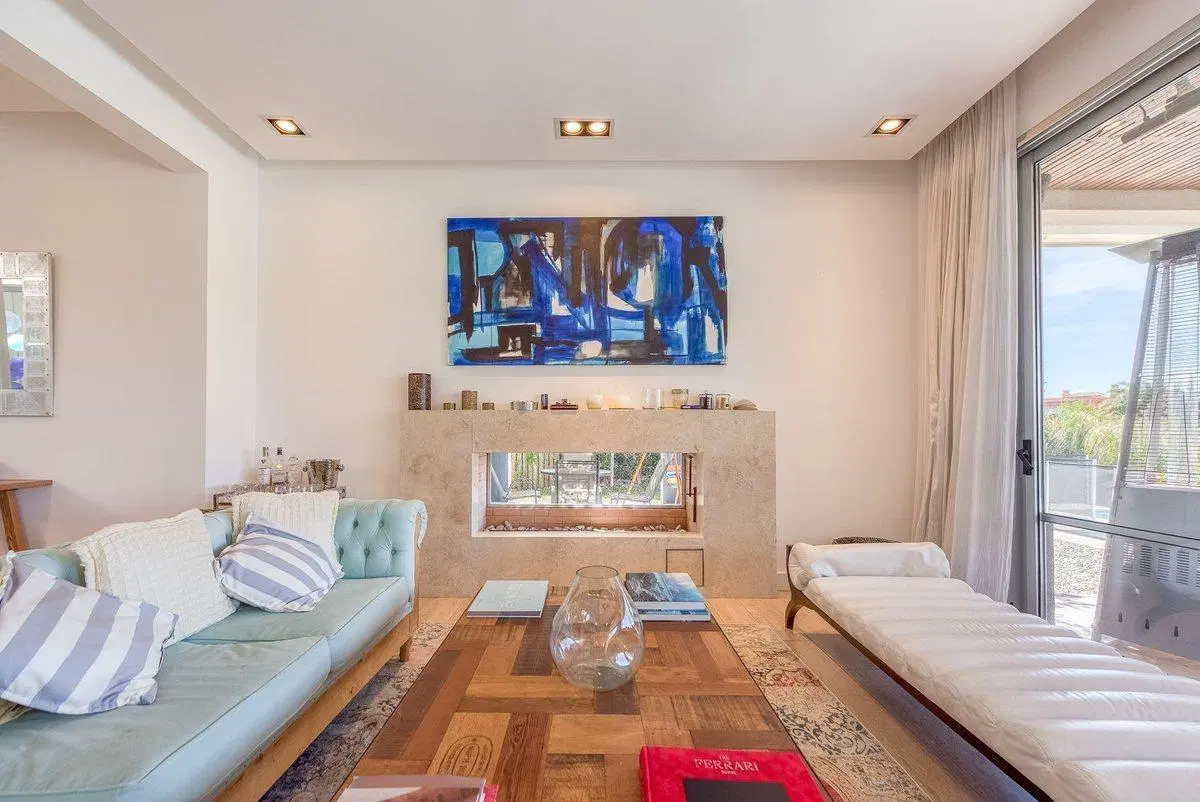 VENTA CASA EN ALBANUEVA CON AMARRA 5 AMB. 4